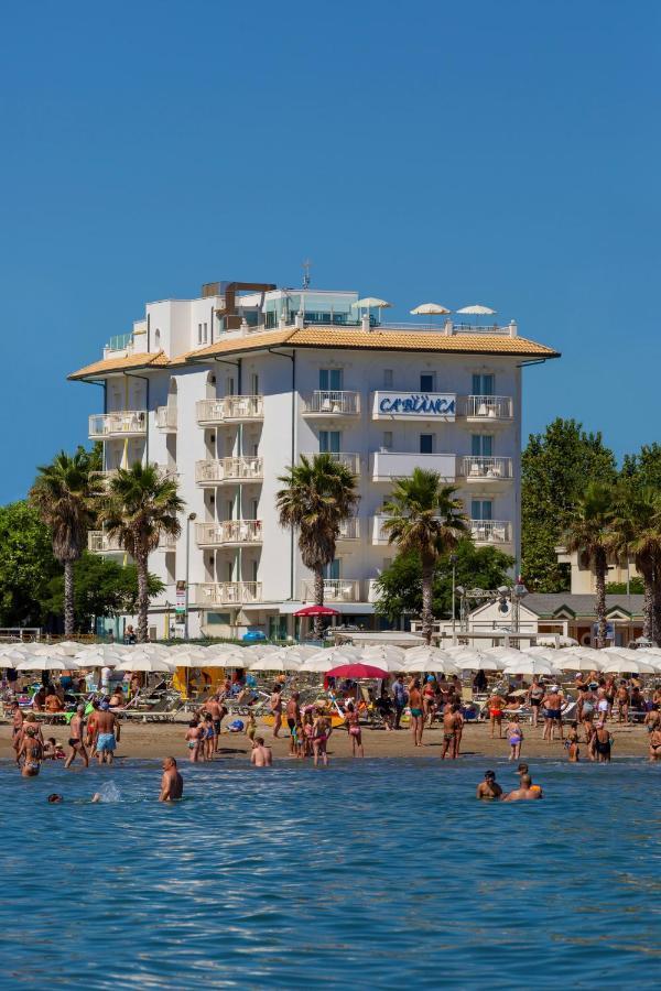 Hotel Ca' Bianca Riccione Exterior foto